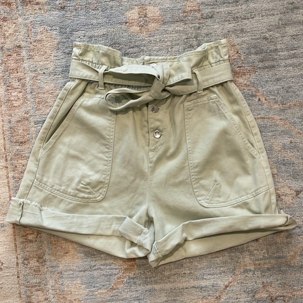 ZARA High Rise Paperbag Short - Picture 3 of 3